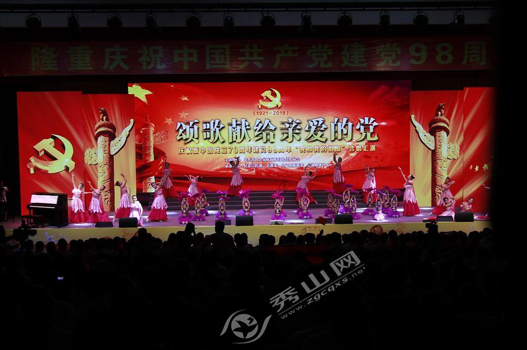 我们是异地恋，男友每天早上7点20准时打电话给我，叫我起床，怕我八点上班迟到，我好烦了，干嘛每天早